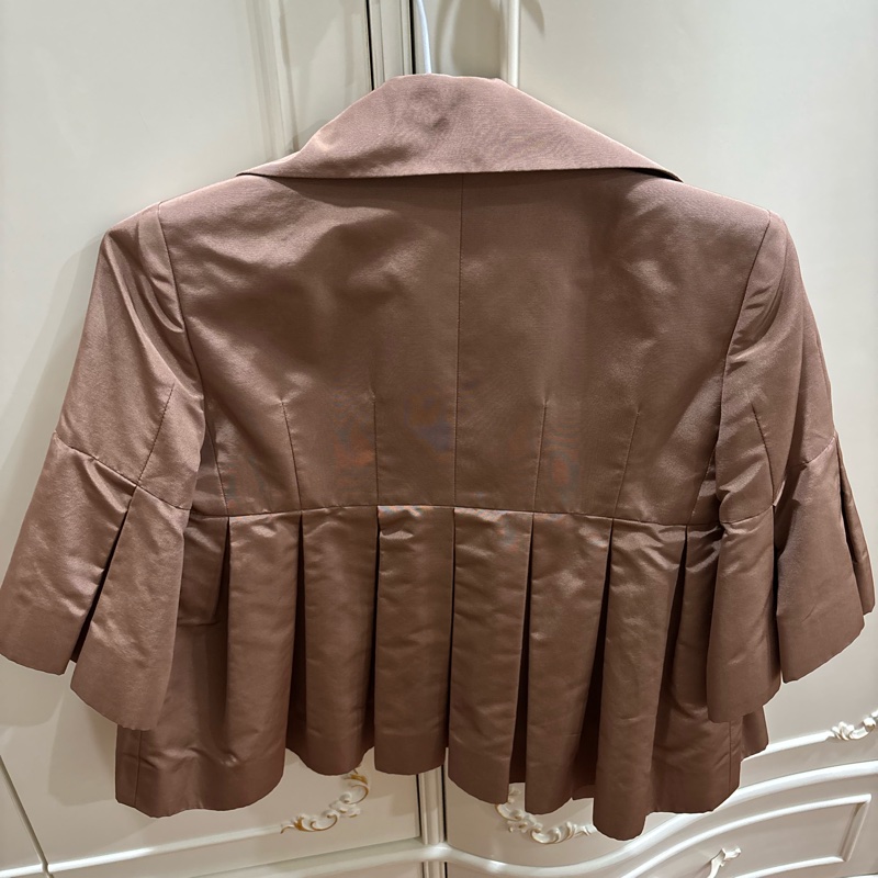 Dior可可色光澤感傘狀外套-8