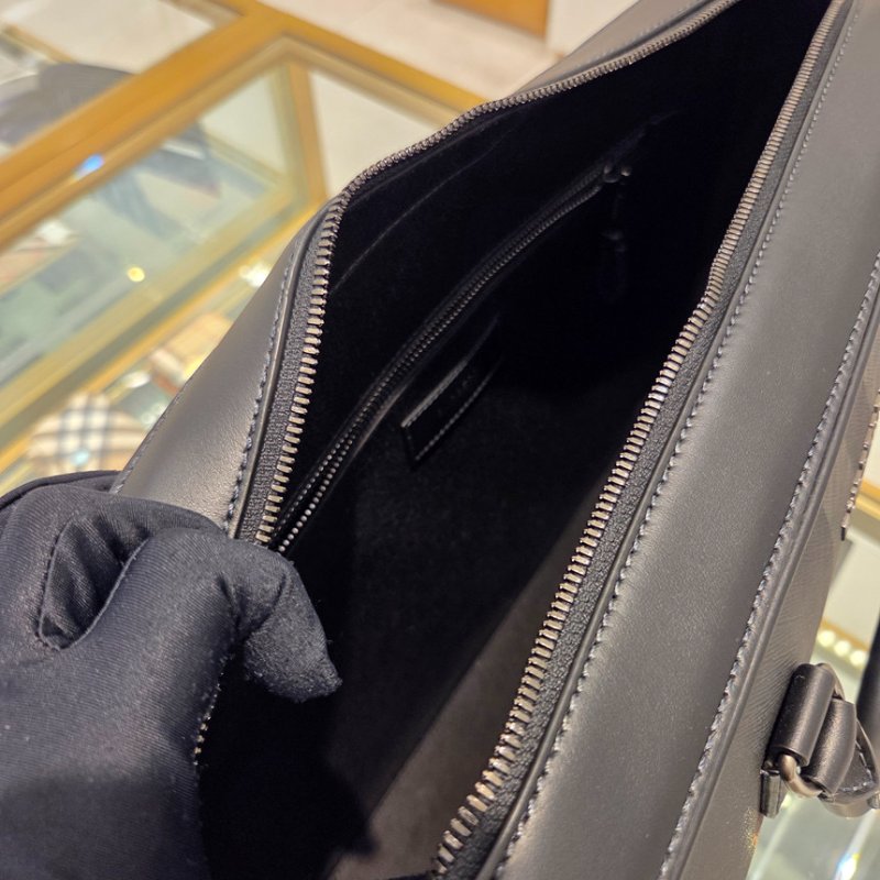 ✨2026季度全新✨Burberry 80653381 Ainsworth Briefcase 公事包 炭灰色-7