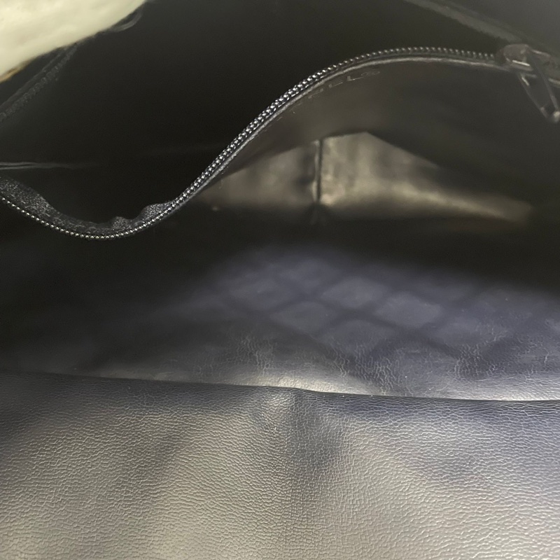 Chanel 菱格紋托特鏈條包-12