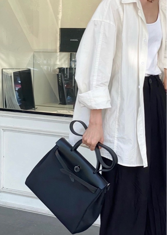 Hermes Herbag 31/36 黑色皮革-1