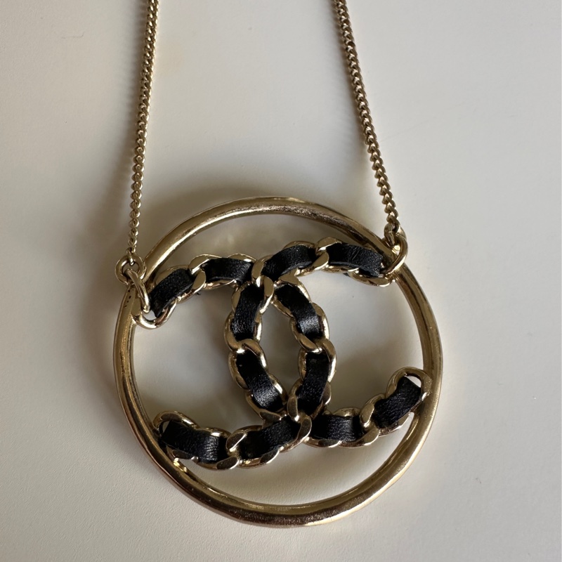 CHANEL經典大雙C 皮穿鏈項鏈-6