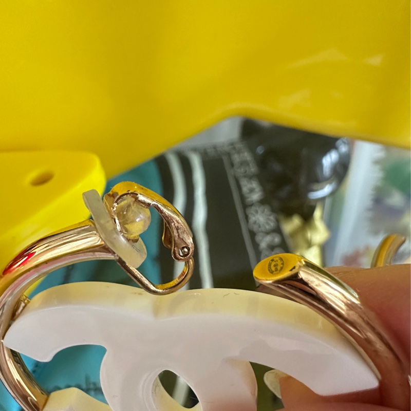 CHANEL秀款超稀有夾式耳環-5