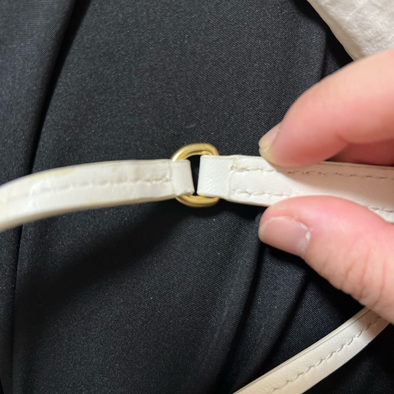 MIU MIU Wander Matelassé 納帕皮革半月形手袋-小號-18