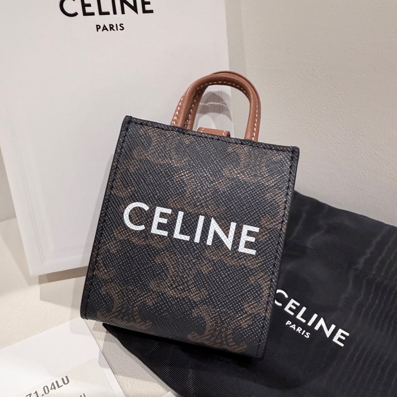 全新✨CELINE✨凱旋門標誌老花滿印掛件鑰匙包-3