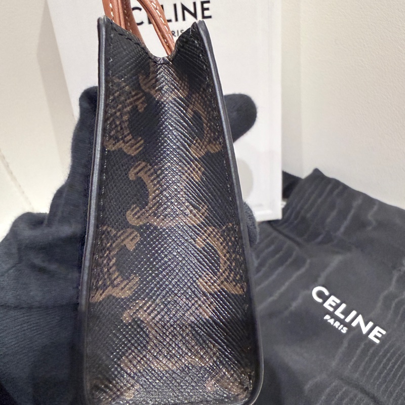 全新✨CELINE✨凱旋門標誌老花滿印掛件鑰匙包-11