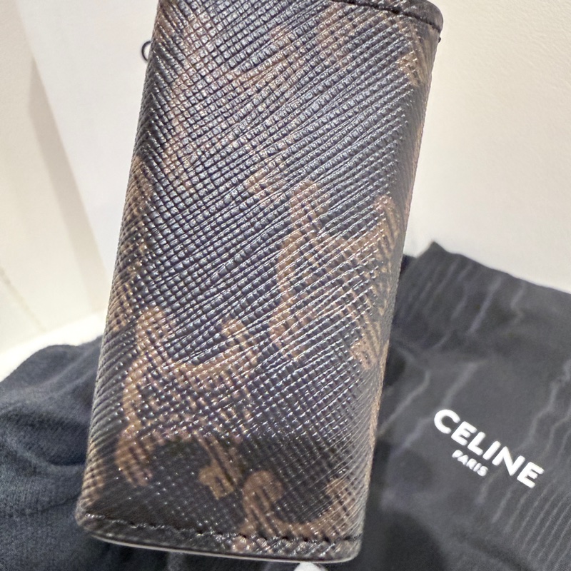 全新✨CELINE✨凱旋門標誌老花滿印掛件鑰匙包-12
