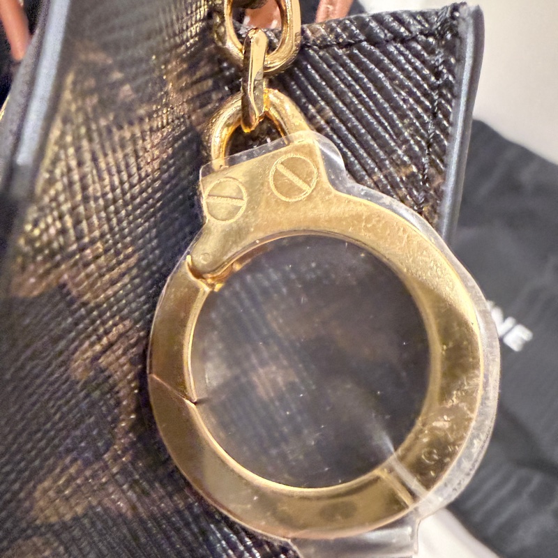 全新✨CELINE✨凱旋門標誌老花滿印掛件鑰匙包-15