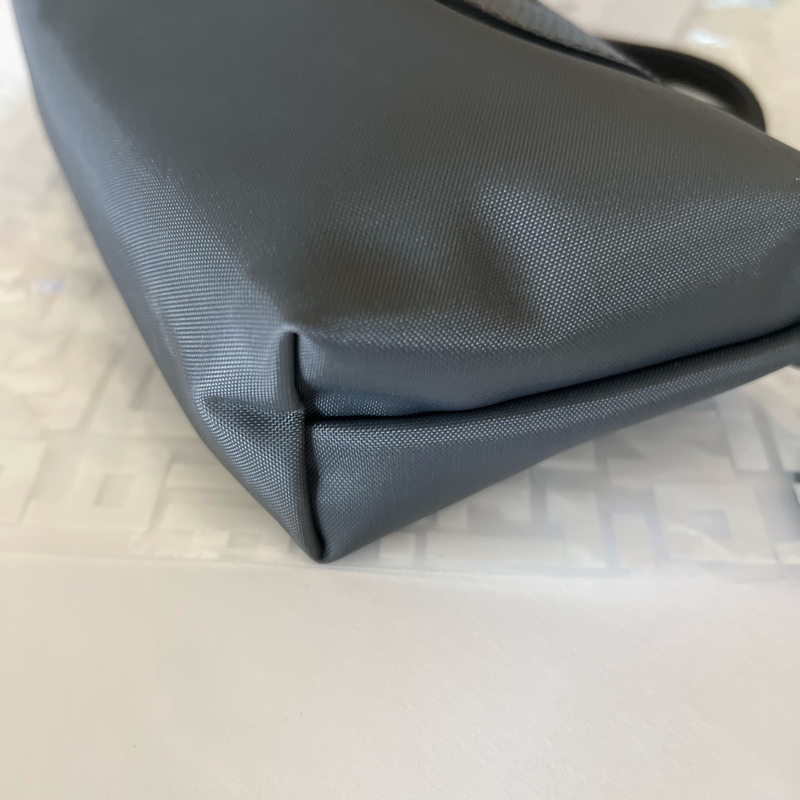 Longchamp LE PLIAGE GREEN 附提把的小袋子-11