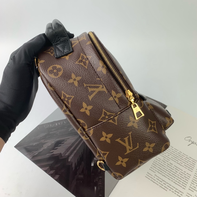 Lv新款小書包 晶片款 可遇不可求🔥 有專櫃購證✅-3