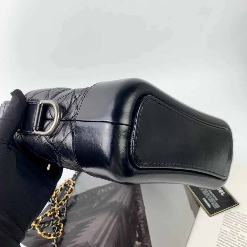 Chanel流浪包小號黑金-3