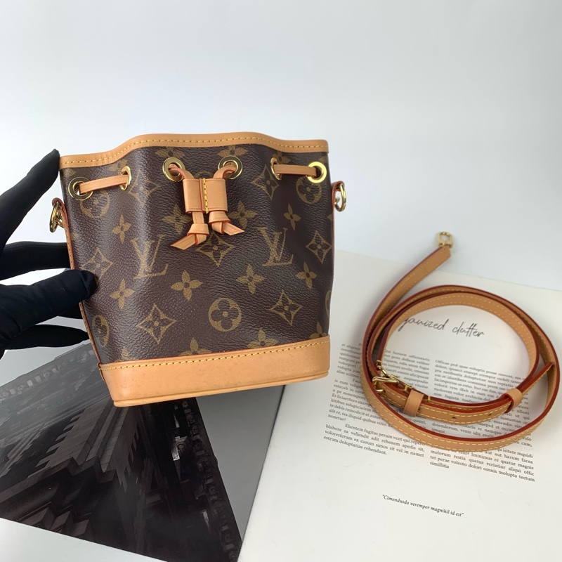 LV新款水桶包 色澤很美❤️-0