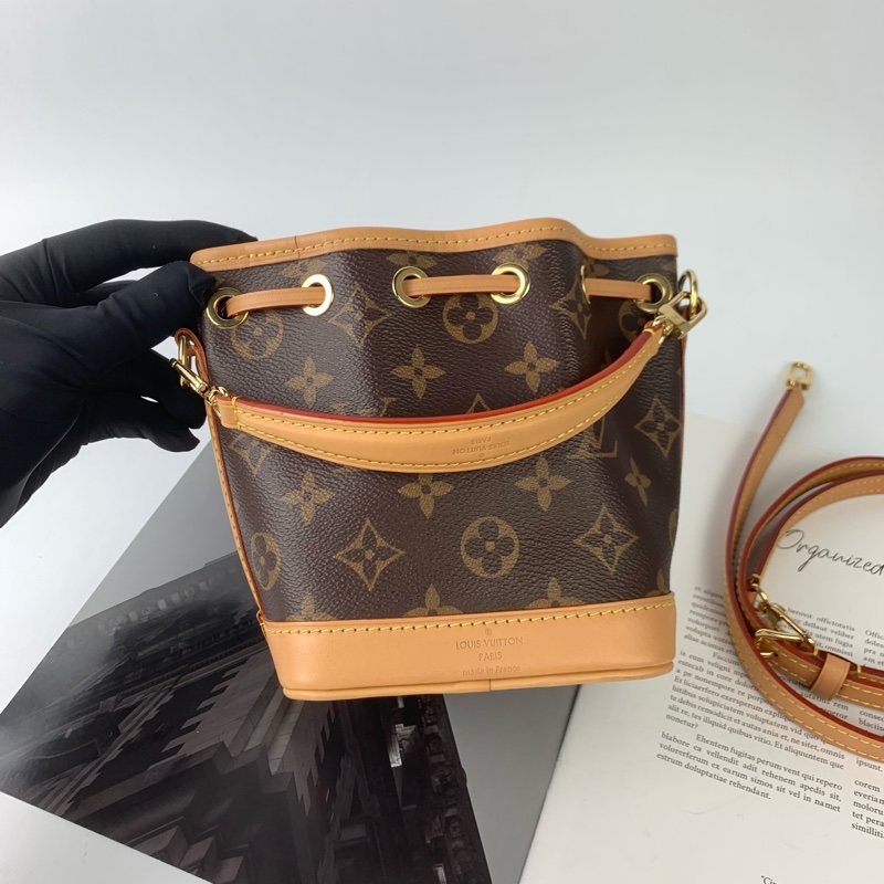 LV新款水桶包 色澤很美❤️-4