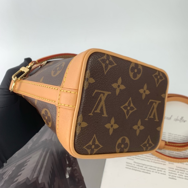 LV新款水桶包 色澤很美❤️-7