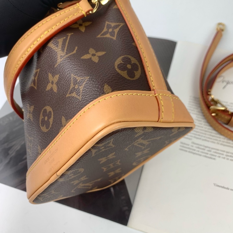 LV新款水桶包 色澤很美❤️-11