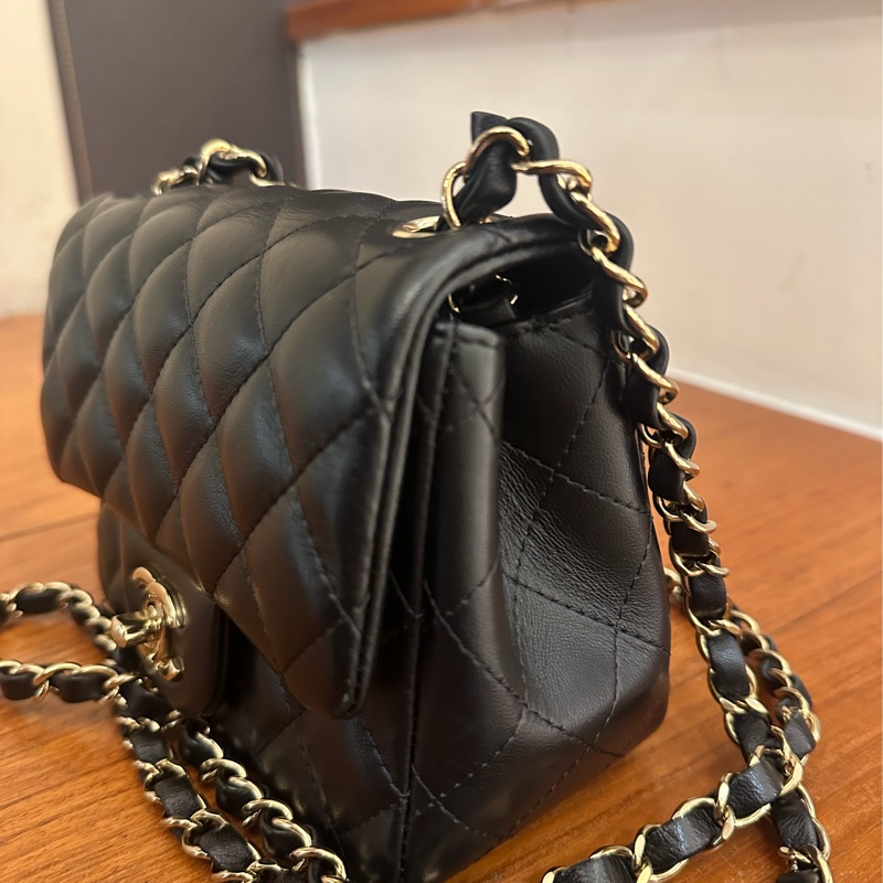 CHANEL 黑菱格淡金雙C超夯方胖鏈包 專櫃代購賣超貴…-1