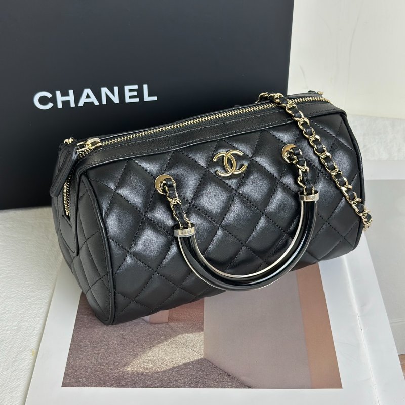 CHANEL 25C菱格紋小羊皮保齡球包 - 黑金-2