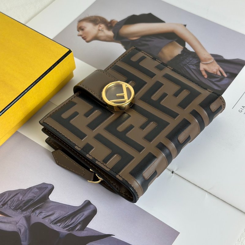 FENDI 經典FF雙折短夾-1