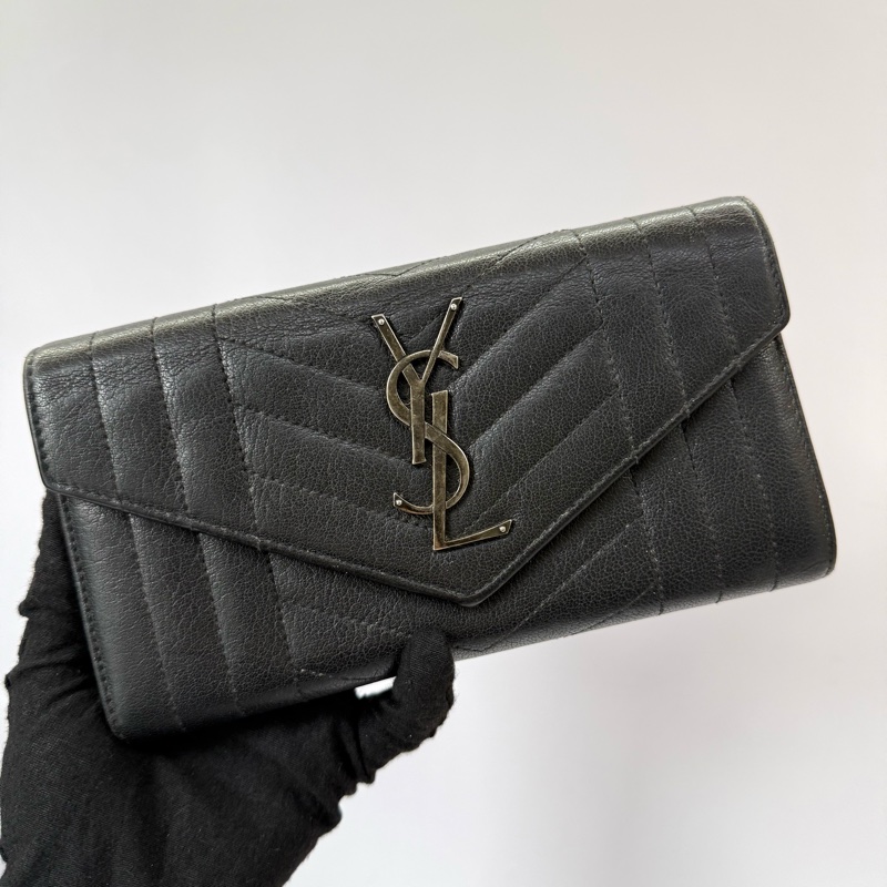 YSL  黑色山形紋牛皮長夾 437469-0