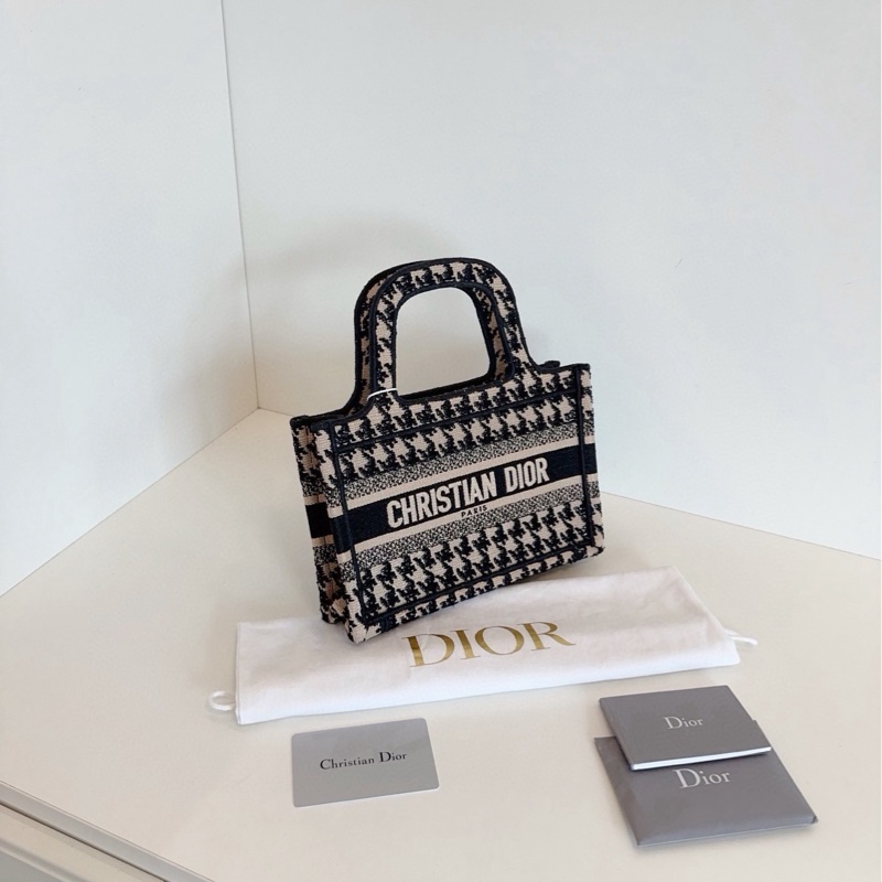 【99新閒置🆕】Dior 限量千鳥格紋刺繡mini Tote 橫版手提小琴譜 手提包-2
