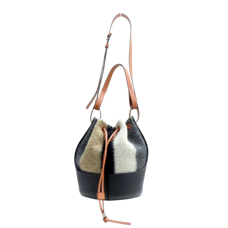 黑/棕色 牛皮 毛氈 Balloon 肩背包【LOEWE 羅威】 326.76AC30-2