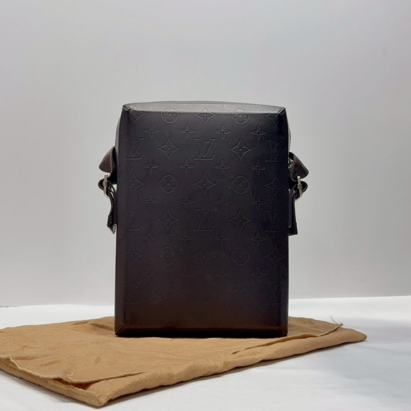 LV Glace巧克力斜背包-1