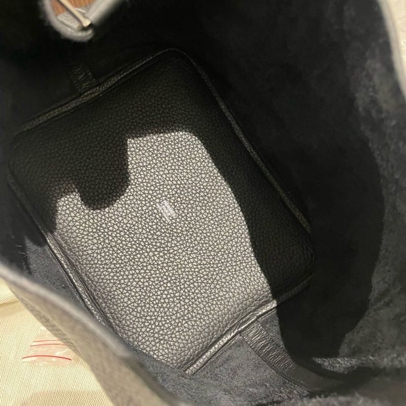 Hermes愛馬仕picotin 22黑銀菜籃子，C刻牛皮，黑銀配色高級 配件防塵鑰匙鎖。-5