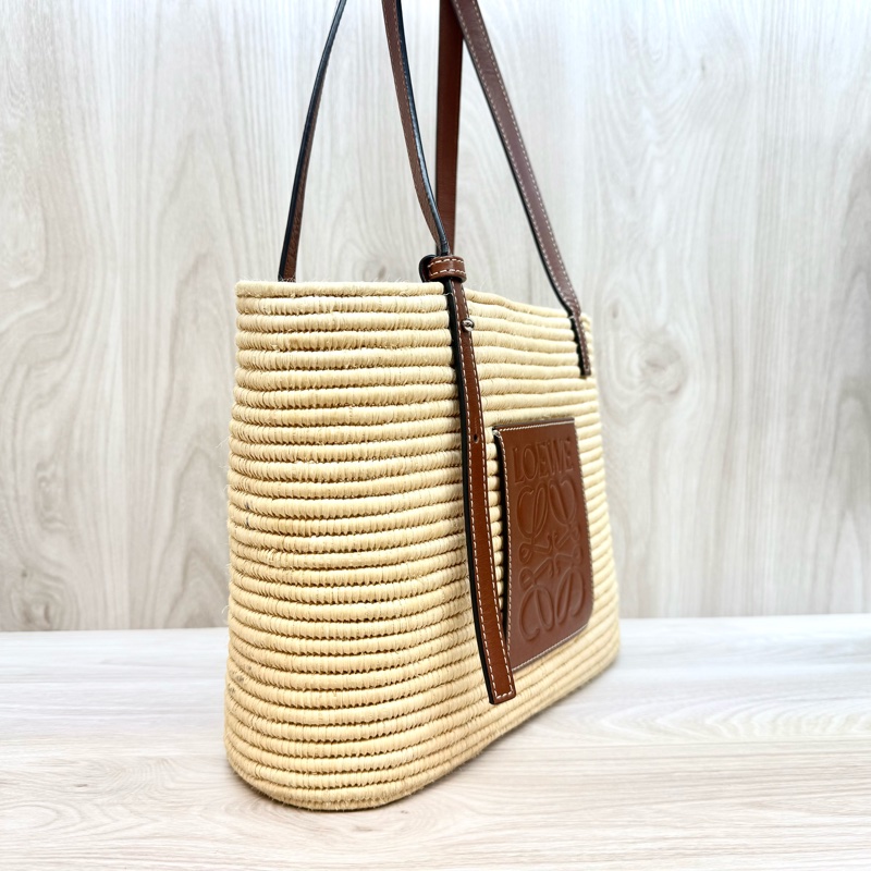 LOEWE夏日季節必備☀️拉菲草編織肩背包A223099-5
