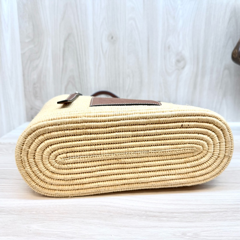 LOEWE夏日季節必備☀️拉菲草編織肩背包A223099-6