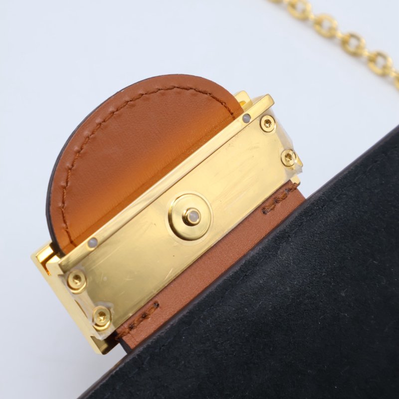 LOUIS VUITTON Dauphine達芙妮鍊帶小包-11