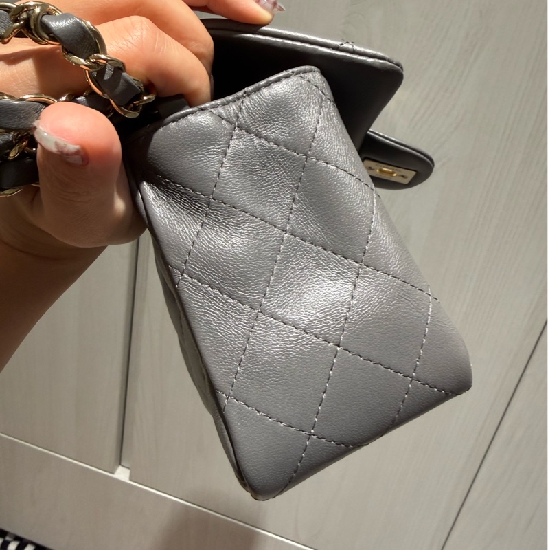 香奈兒 灰色 方胖子-3