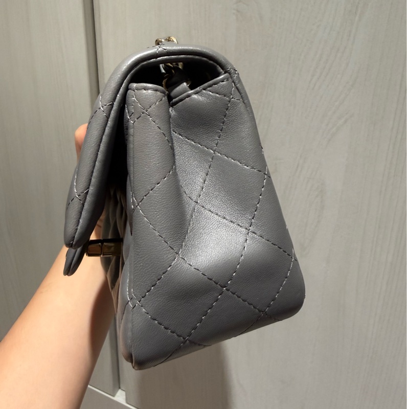 香奈兒 灰色 方胖子-4