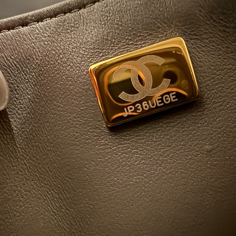 香奈兒 灰色 方胖子-11