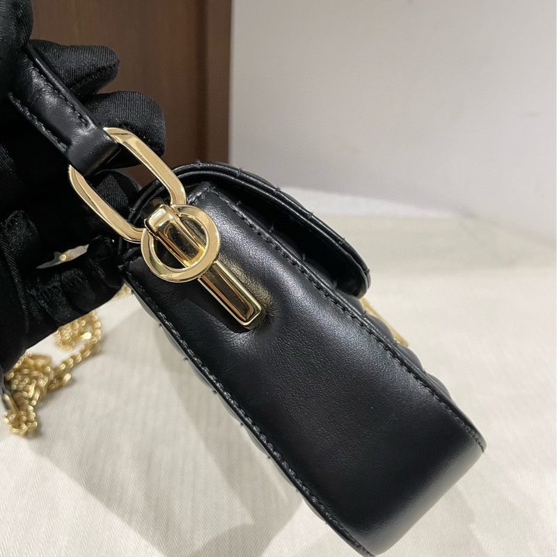 PRADA普拉達  品牌字母鏈條 皮革 單肩手提包  女款 黑色 ，絎縫工藝徽章扣 尺寸23/13/5cm-2