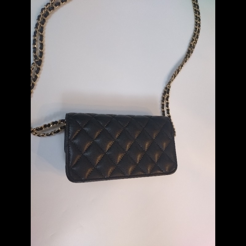 Chanel 雙排金鍊黑皮革口蓋手機斜背包-7