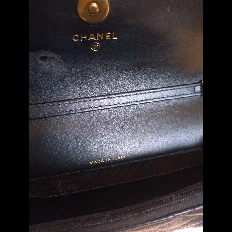 Chanel 雙排金鍊黑皮革口蓋手機斜背包-21