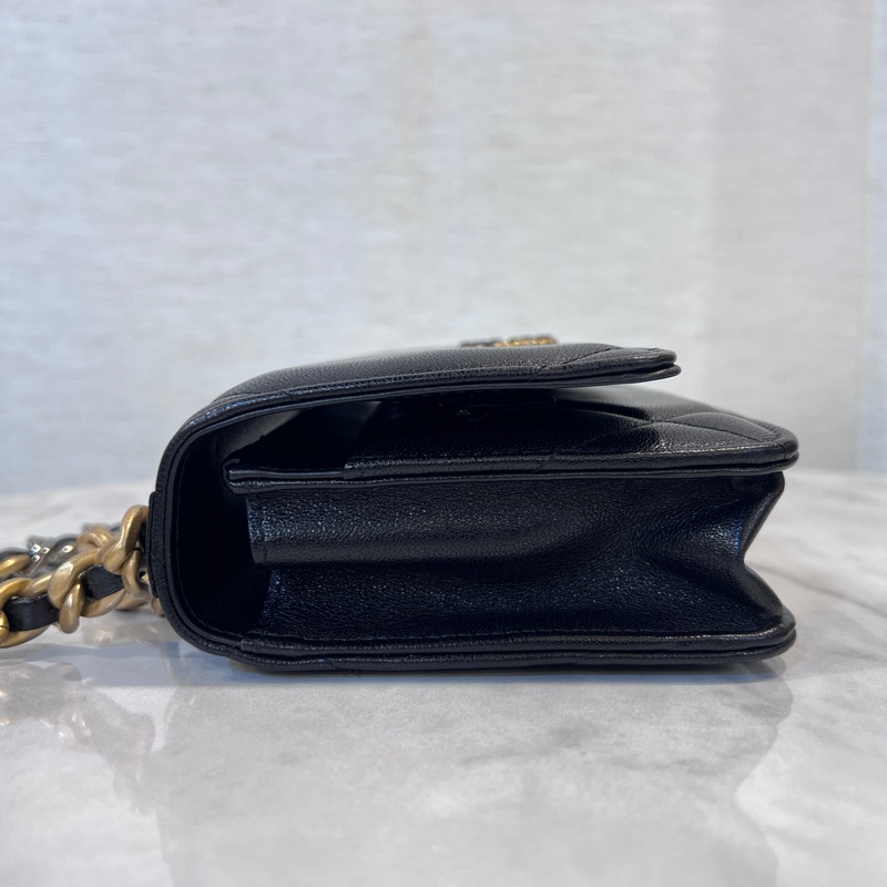 Chanel黑羊皮菱格金釦19下蓋6卡woc斜背包-5