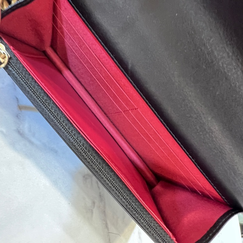 Chanel黑羊皮菱格金釦19下蓋6卡woc斜背包-10