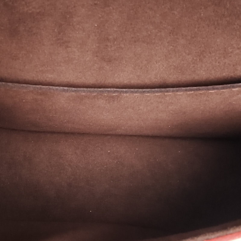 LOUIS VUITTON BUCI法棍包焦糖色EPI水波紋牛皮晶片肩背包-5