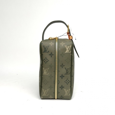 LOUIS VUITTON 綠色PVC晶片26ss洗漱包locker手拿包