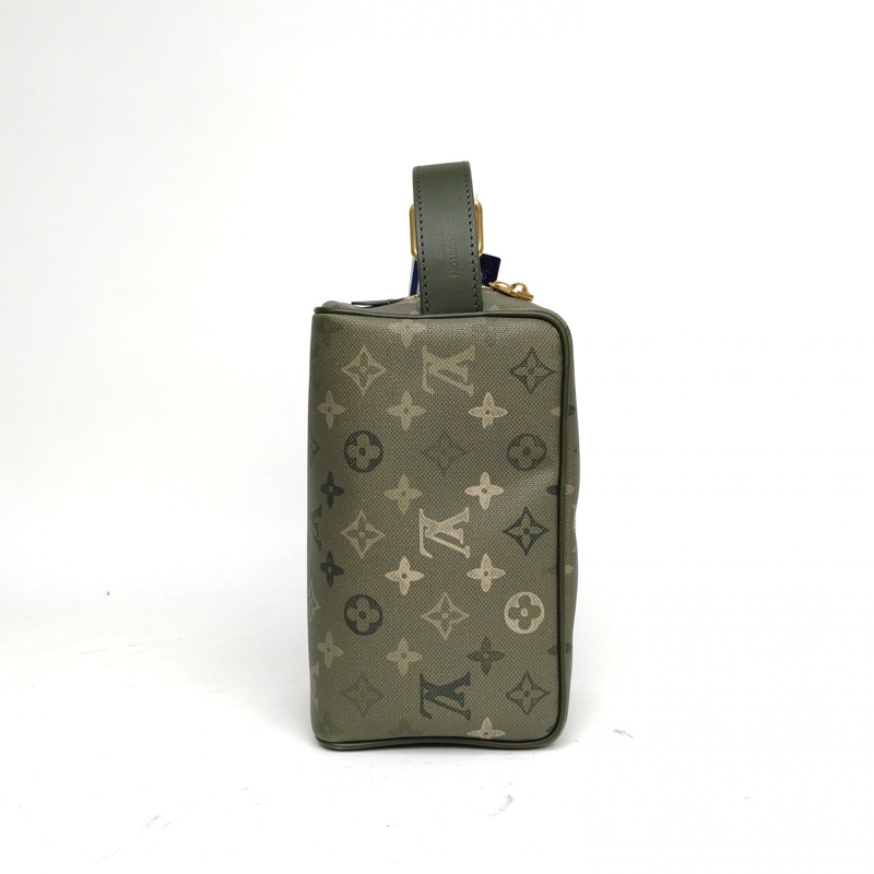 LOUIS VUITTON 綠色PVC晶片26ss洗漱包locker手拿包-1