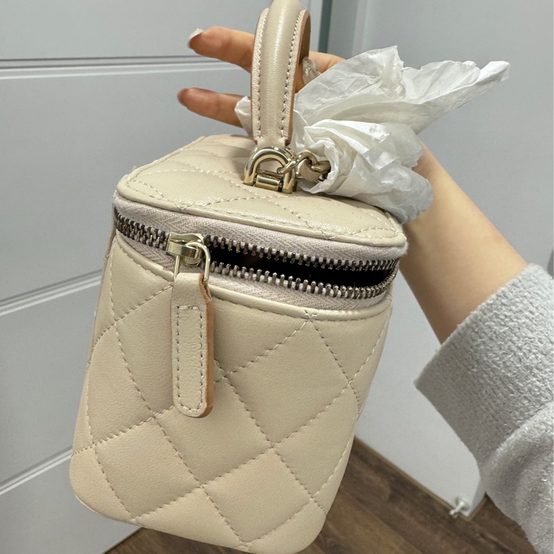 Chanel 23p 米色拼焦糖色 長盒子-4