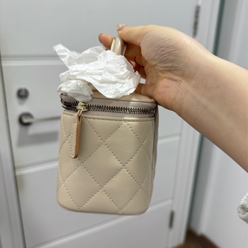Chanel 23p 米色拼焦糖色 長盒子-5