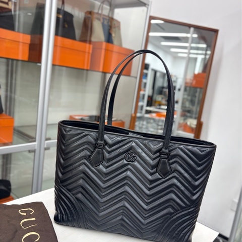 【閒置未使用】 Gucci 全黑Marmont牛皮購物袋中號NF大小 單肩包