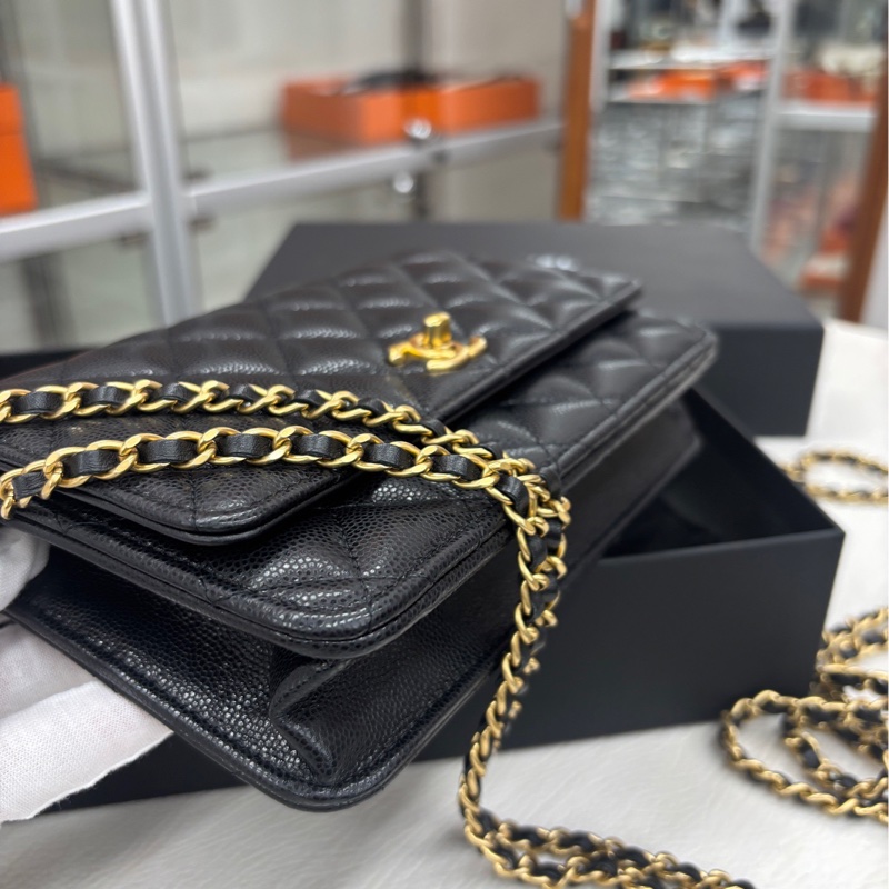 【近新全套】 Chanel 24C芯片 黑金荔枝牛 雙層鏈條 旋轉扣woc 斜挎包-4
