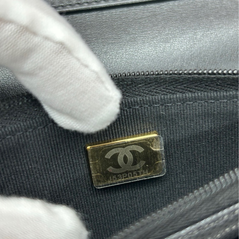 【近新全套】 Chanel 24C芯片 黑金荔枝牛 雙層鏈條 旋轉扣woc 斜挎包-7