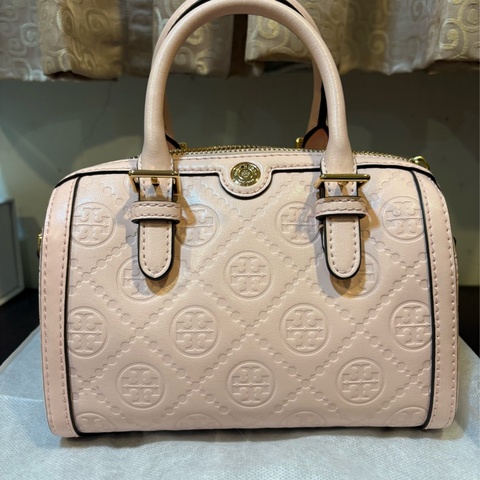 ToryBurch  18.5公分（淡粉色）很美