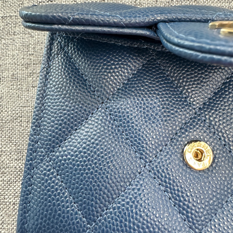 香奈兒 雙層藍色荔枝 金扣錢包 卡包 零錢包 極新品-4