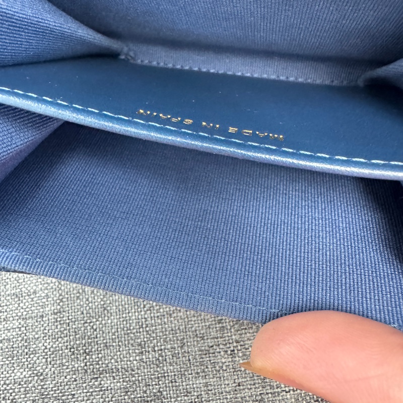 香奈兒 雙層藍色荔枝 金扣錢包 卡包 零錢包 極新品-12