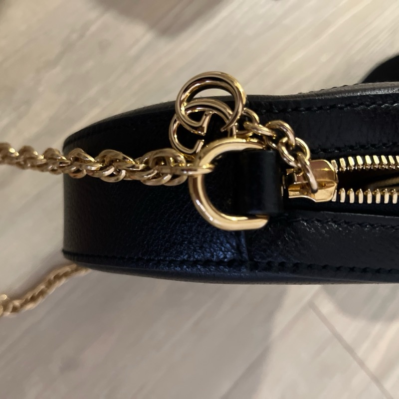 gucci 圓餅包 (稀少黑色）-2