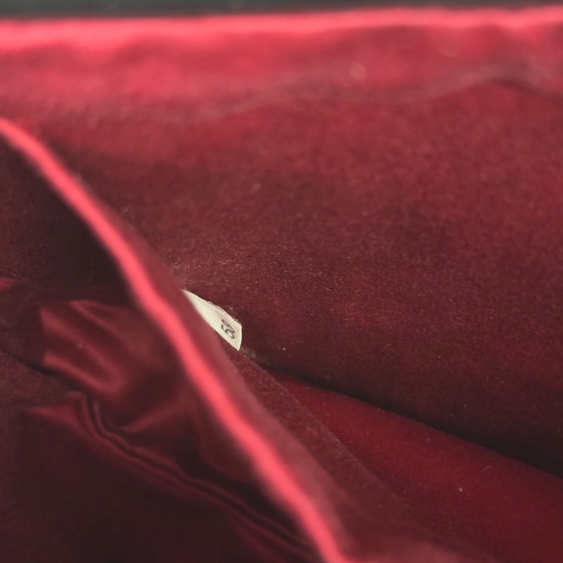 MIU MIU *自加鏈＞送無品牌扣＋無品牌鏈帶* 皺摺 肩背包-17